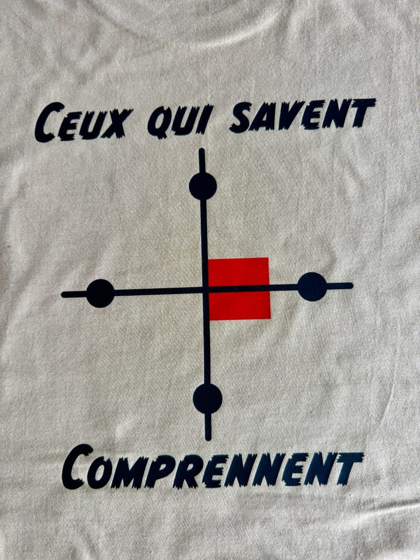T-shirt Unisexe Contre Visée – Image 3